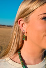 Load image into Gallery viewer, The Dobber Earrings